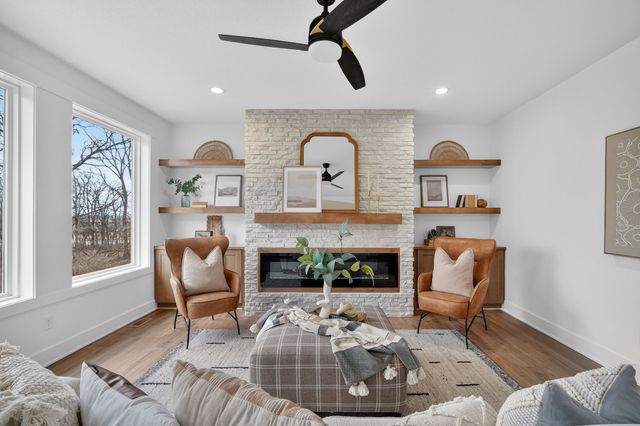 5380 Carter Court, Johnston, IA 50131