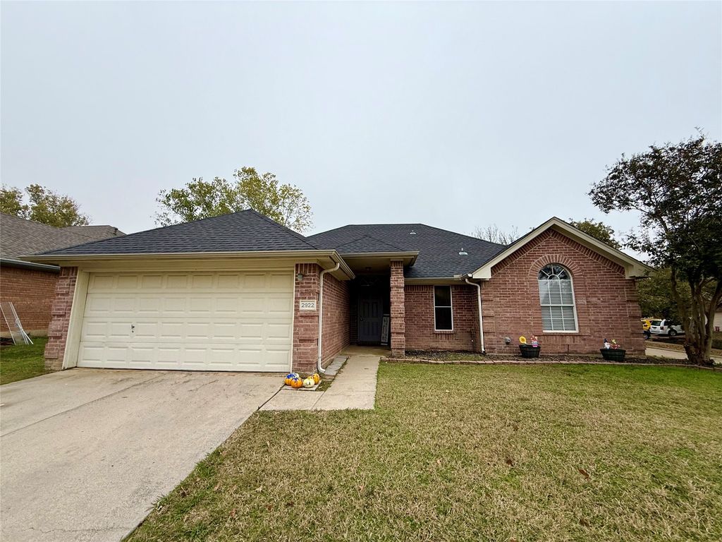 2922 Custer Drive, Corinth, TX 76210
