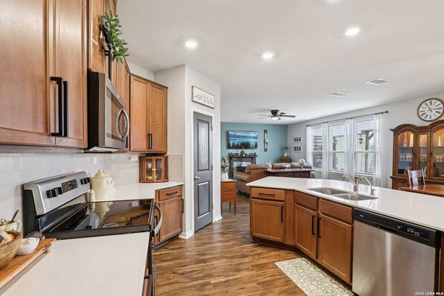 4025 Woodside, Seguin, TX 78155