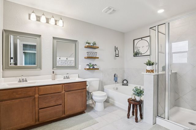 4025 Woodside, Seguin, TX 78155