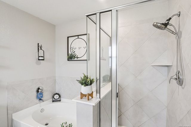 4025 Woodside, Seguin, TX 78155