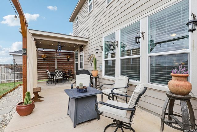 4025 Woodside, Seguin, TX 78155