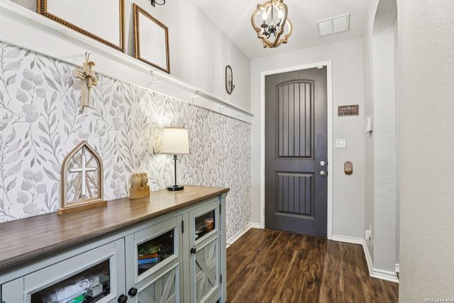 4025 Woodside, Seguin, TX 78155