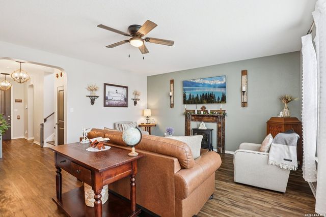 4025 Woodside, Seguin, TX 78155