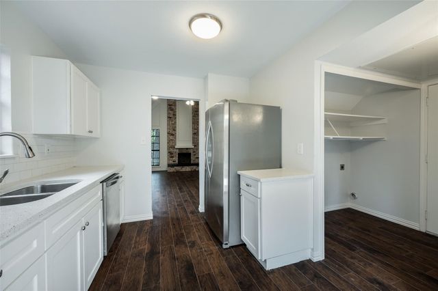 3054 Harbinger Lane, Dallas, TX 75287