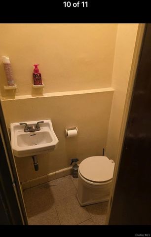 1115 E 214th Street, Bronx, NY 10469