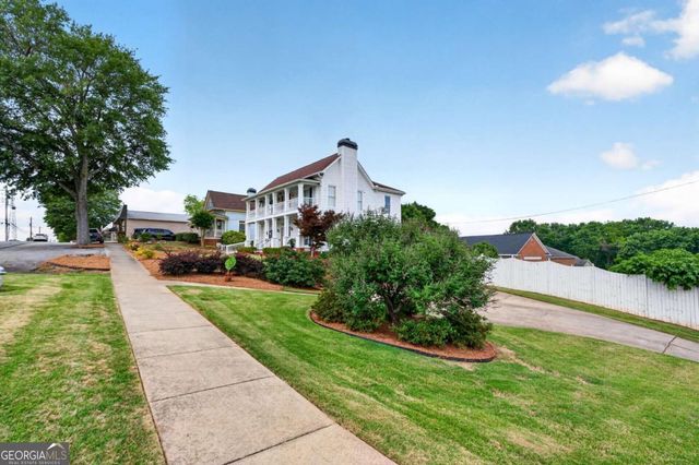 172 E Shadburn Avenue, Buford, GA 30518