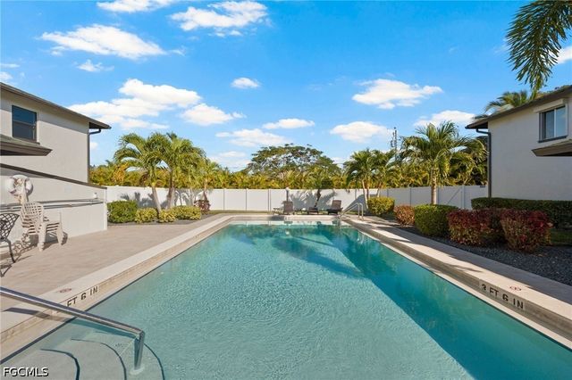 1519 Cape Coral PKWY W 9, Cape Coral, FL 33914
