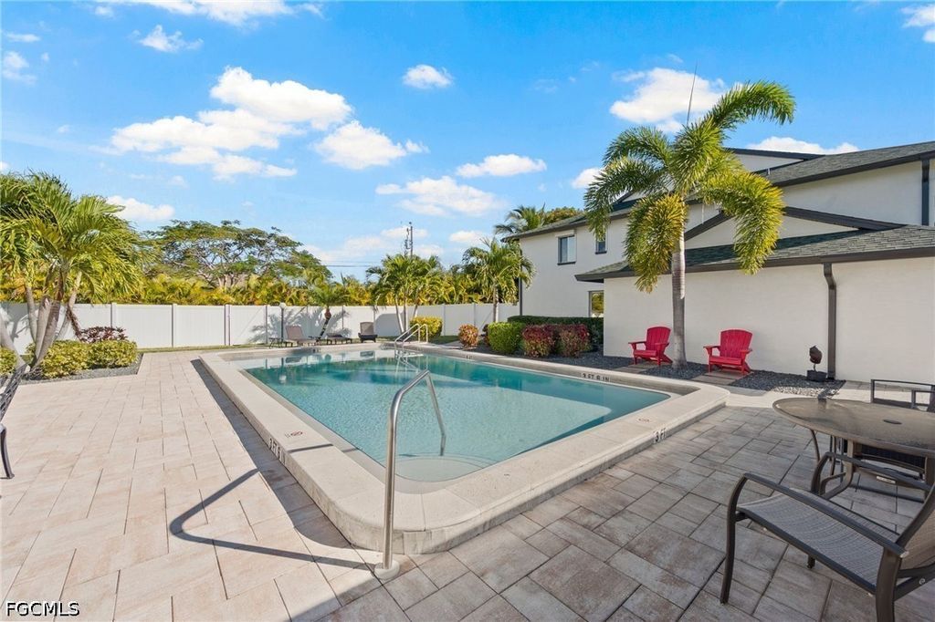 1519 Cape Coral PKWY W 9, Cape Coral, FL 33914