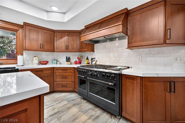 7725 Spanish Bay Drive, Las Vegas, NV 89113
