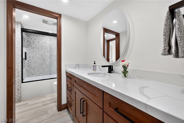 7725 Spanish Bay Drive, Las Vegas, NV 89113