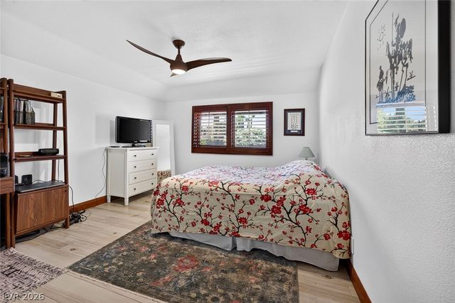 7725 Spanish Bay Drive, Las Vegas, NV 89113