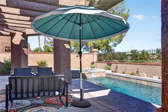 7725 Spanish Bay Drive, Las Vegas, NV 89113