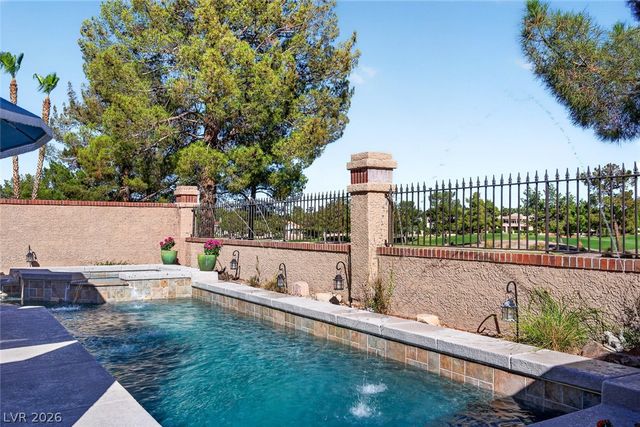 7725 Spanish Bay Drive, Las Vegas, NV 89113