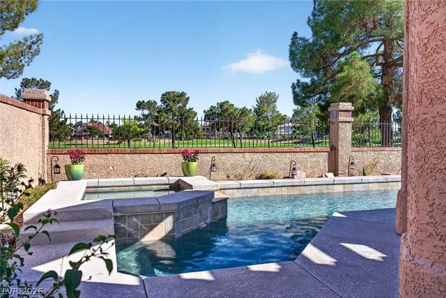 7725 Spanish Bay Drive, Las Vegas, NV 89113
