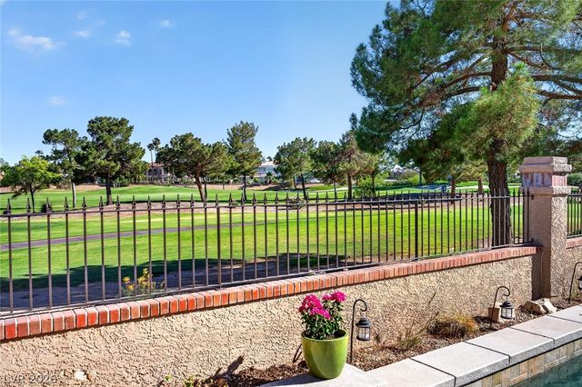 7725 Spanish Bay Drive, Las Vegas, NV 89113
