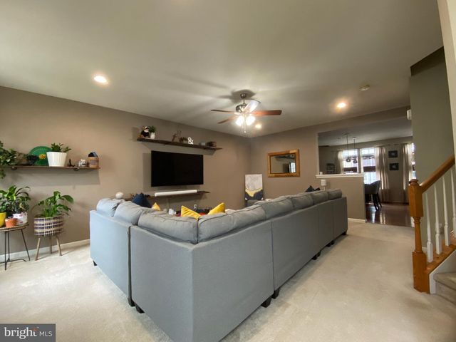 6 FOX CT, Delanco, NJ 08075