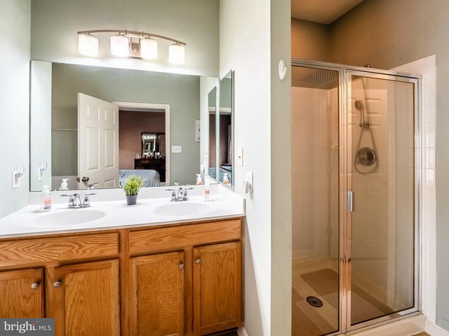 6 FOX CT, Delanco, NJ 08075