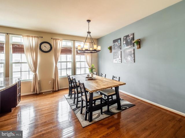 6 FOX CT, Delanco, NJ 08075