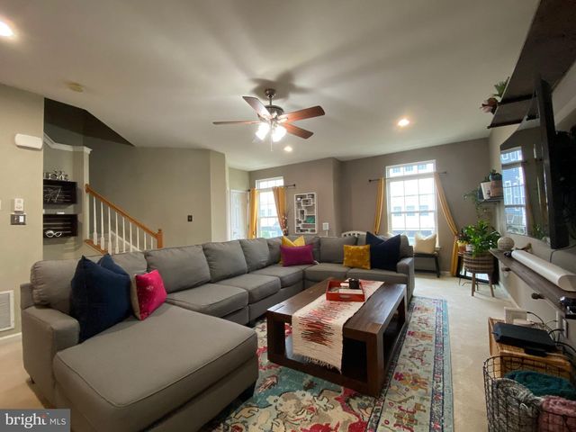6 FOX CT, Delanco, NJ 08075