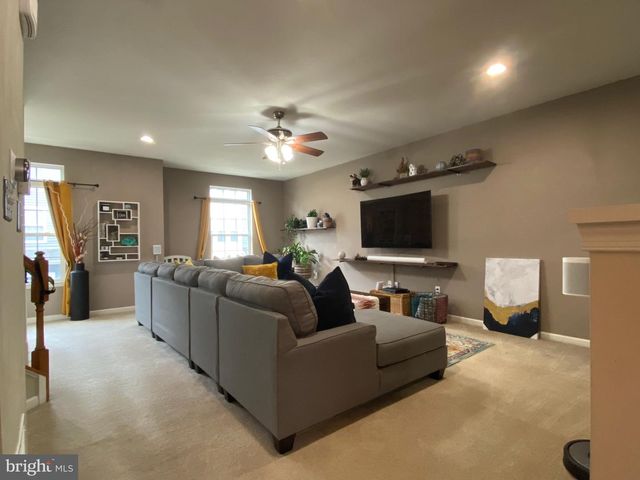 6 FOX CT, Delanco, NJ 08075
