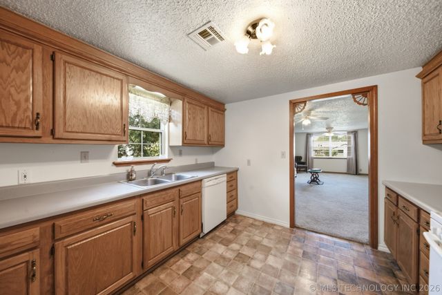16610 S 4180 Road, Claremore, OK 74017