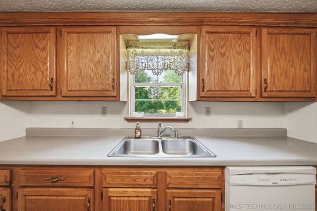 16610 S 4180 Road, Claremore, OK 74017