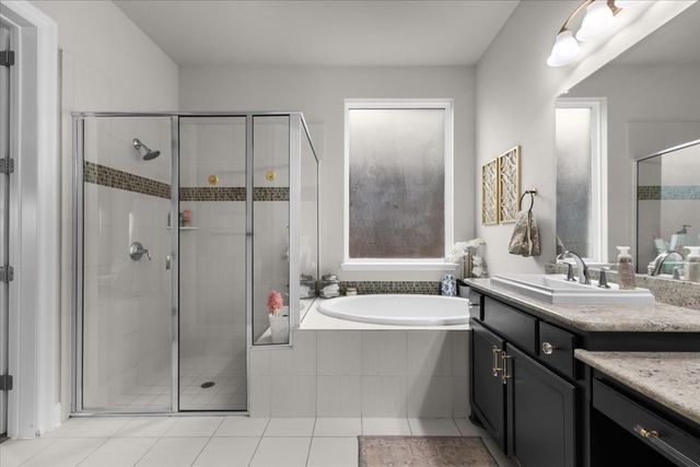 1725 Crested Ridge Road, Fort Worth, TX 76008