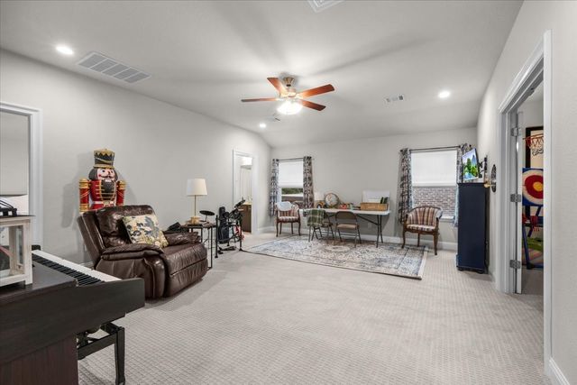 1725 Crested Ridge Road, Fort Worth, TX 76008