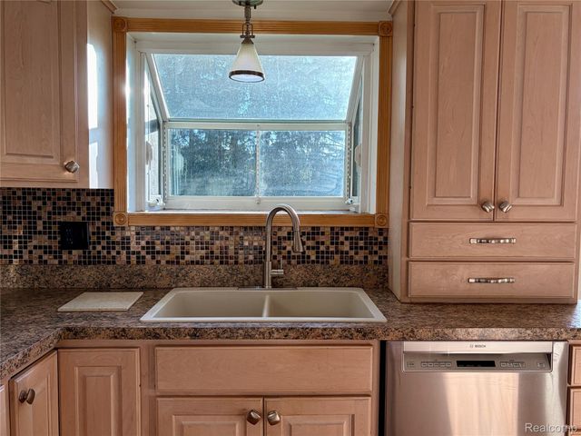 7828 Fosdick Road, Pittsfield Charter Township, MI 48176