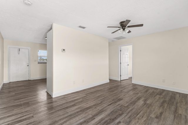 1205 Ave K, Fort Pierce, FL 34950