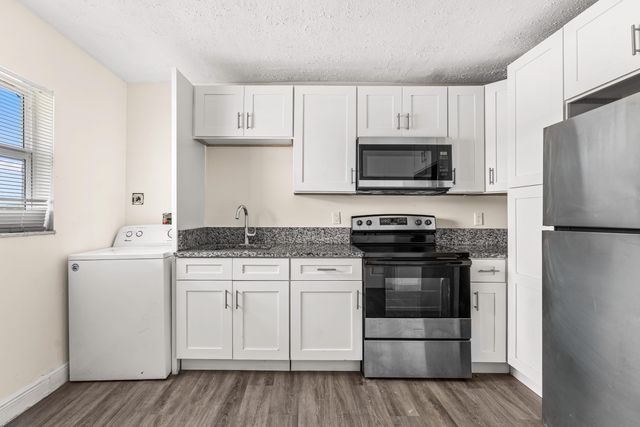 1205 Ave K, Fort Pierce, FL 34950