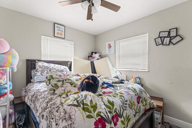 1205 Ave K, Fort Pierce, FL 34950