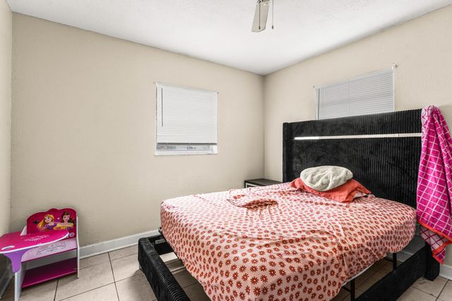 1205 Ave K, Fort Pierce, FL 34950