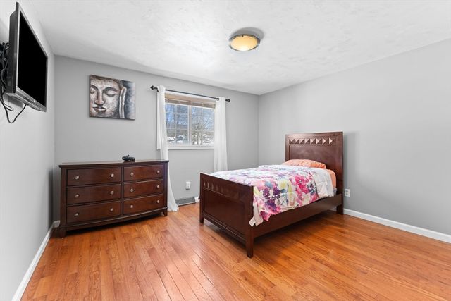 197 Candy Ln, Brockton, MA 02301