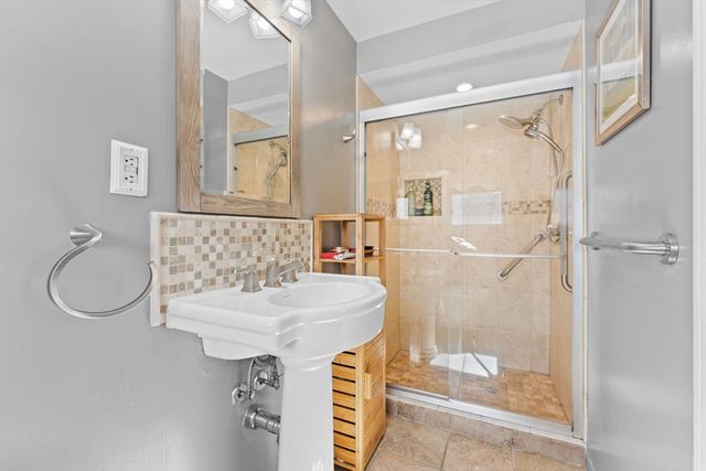 197 Candy Ln, Brockton, MA 02301