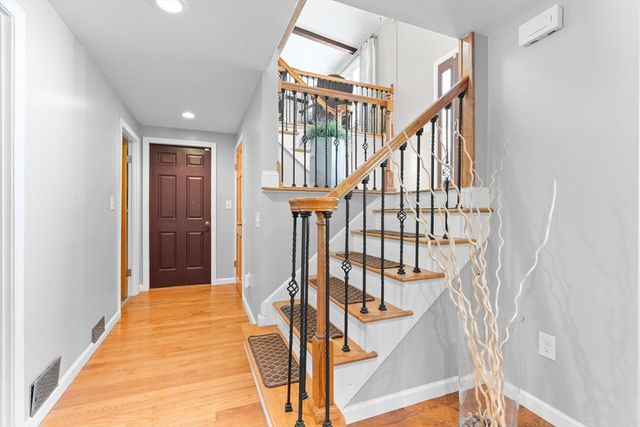 197 Candy Ln, Brockton, MA 02301