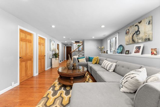 197 Candy Ln, Brockton, MA 02301