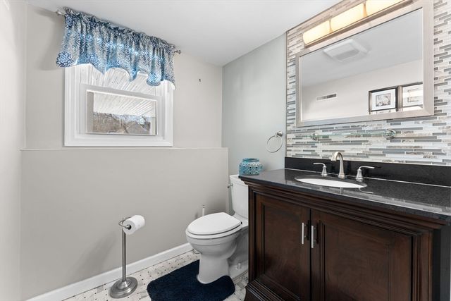 197 Candy Ln, Brockton, MA 02301