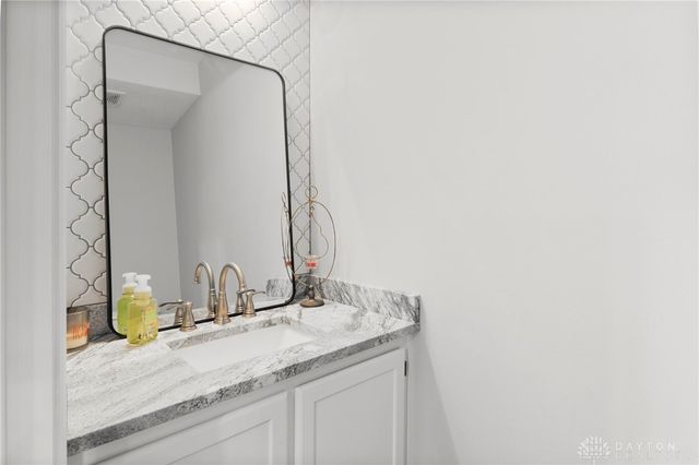 2444 Tarpon Bay Drive, Miamisburg, OH 45342