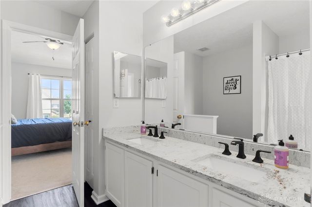 2444 Tarpon Bay Drive, Miamisburg, OH 45342