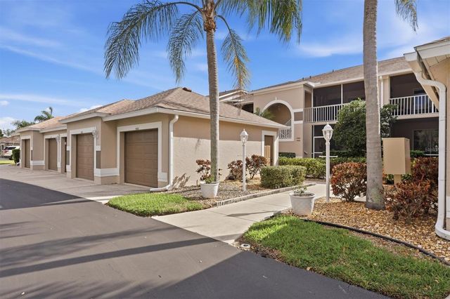 9631 CASTLE POINT DRIVE 1113, Sarasota, FL 34238