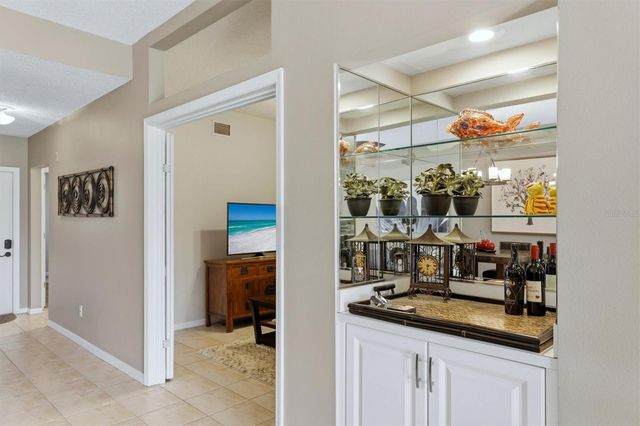 9631 CASTLE POINT DRIVE 1113, Sarasota, FL 34238