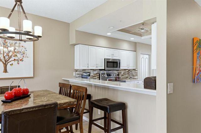 9631 CASTLE POINT DRIVE 1113, Sarasota, FL 34238