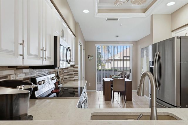 9631 CASTLE POINT DRIVE 1113, Sarasota, FL 34238