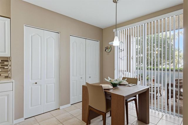 9631 CASTLE POINT DRIVE 1113, Sarasota, FL 34238