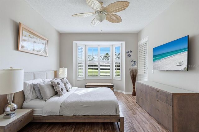 9631 CASTLE POINT DRIVE 1113, Sarasota, FL 34238