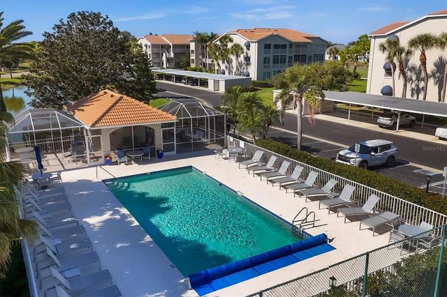 9631 CASTLE POINT DRIVE 1113, Sarasota, FL 34238