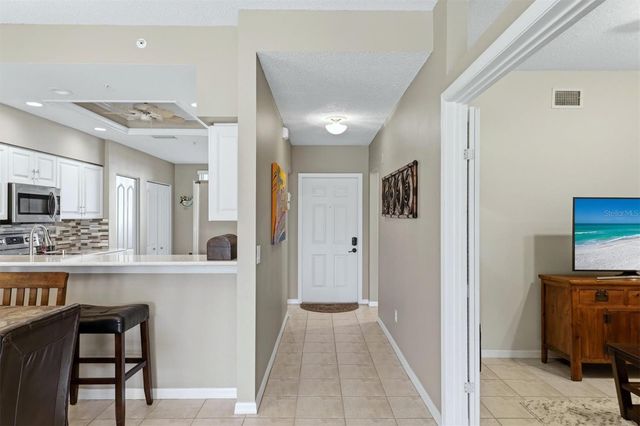 9631 CASTLE POINT DRIVE 1113, Sarasota, FL 34238