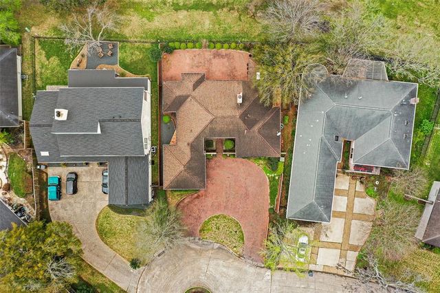 534 Fox Briar Lane, Sugar Land, TX 77478